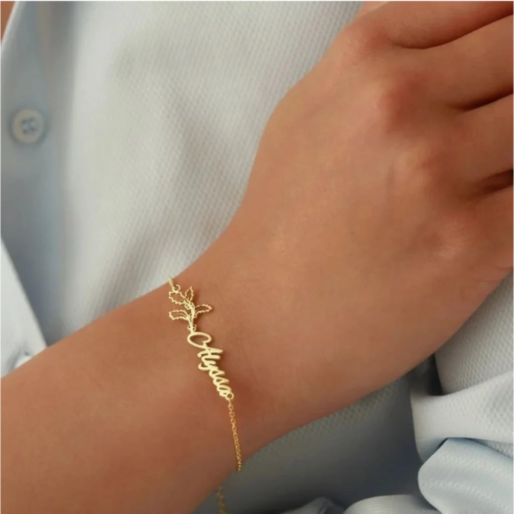 دستبند طلا با طراحی اسم دخترانه 