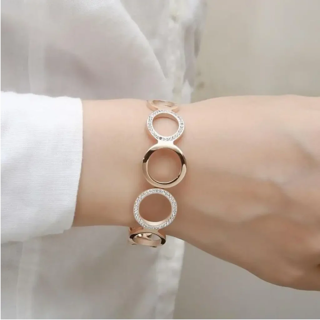 دستبند طلا زنانه طرح حلقه ای
