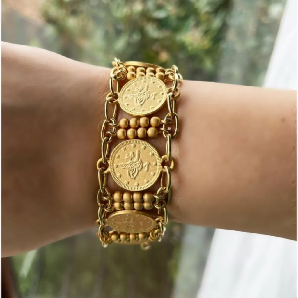 دستبند طلا زنانه با پلاک سکه