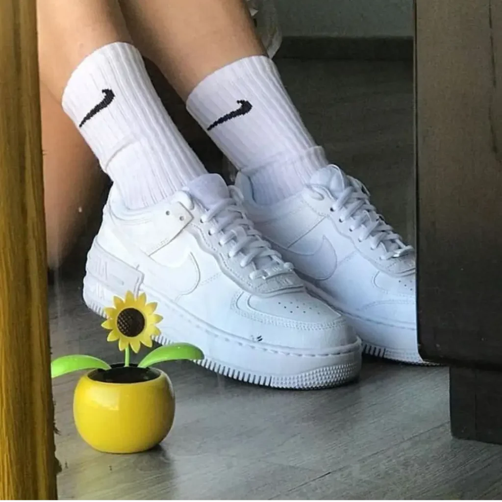کفش سفید دخترانه