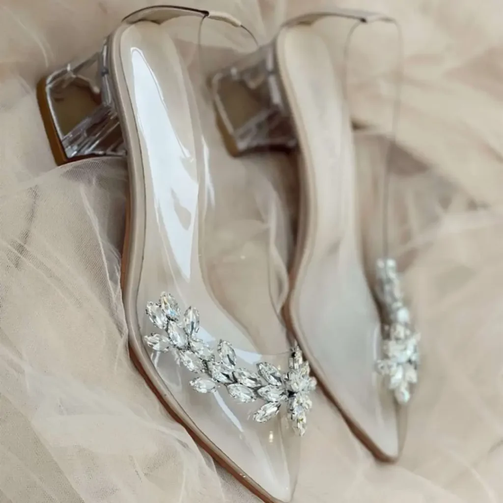 کفش شیشه ای عروس