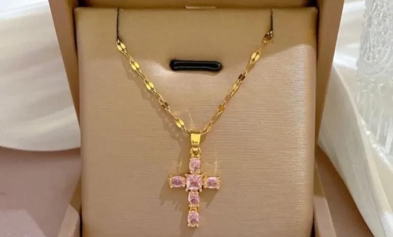 گردنبند طلا با پلاک صلیب