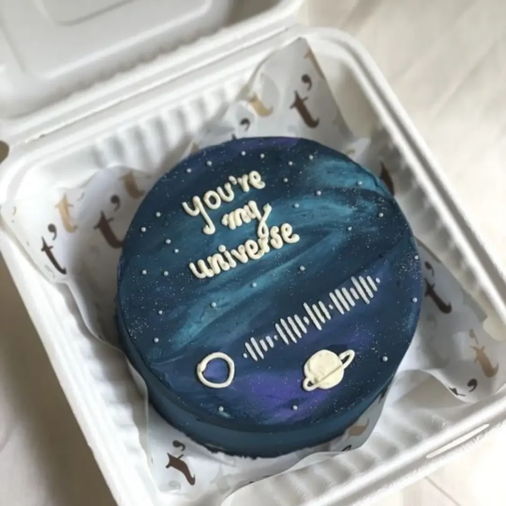 کیک تولد مدل کهکشانی
