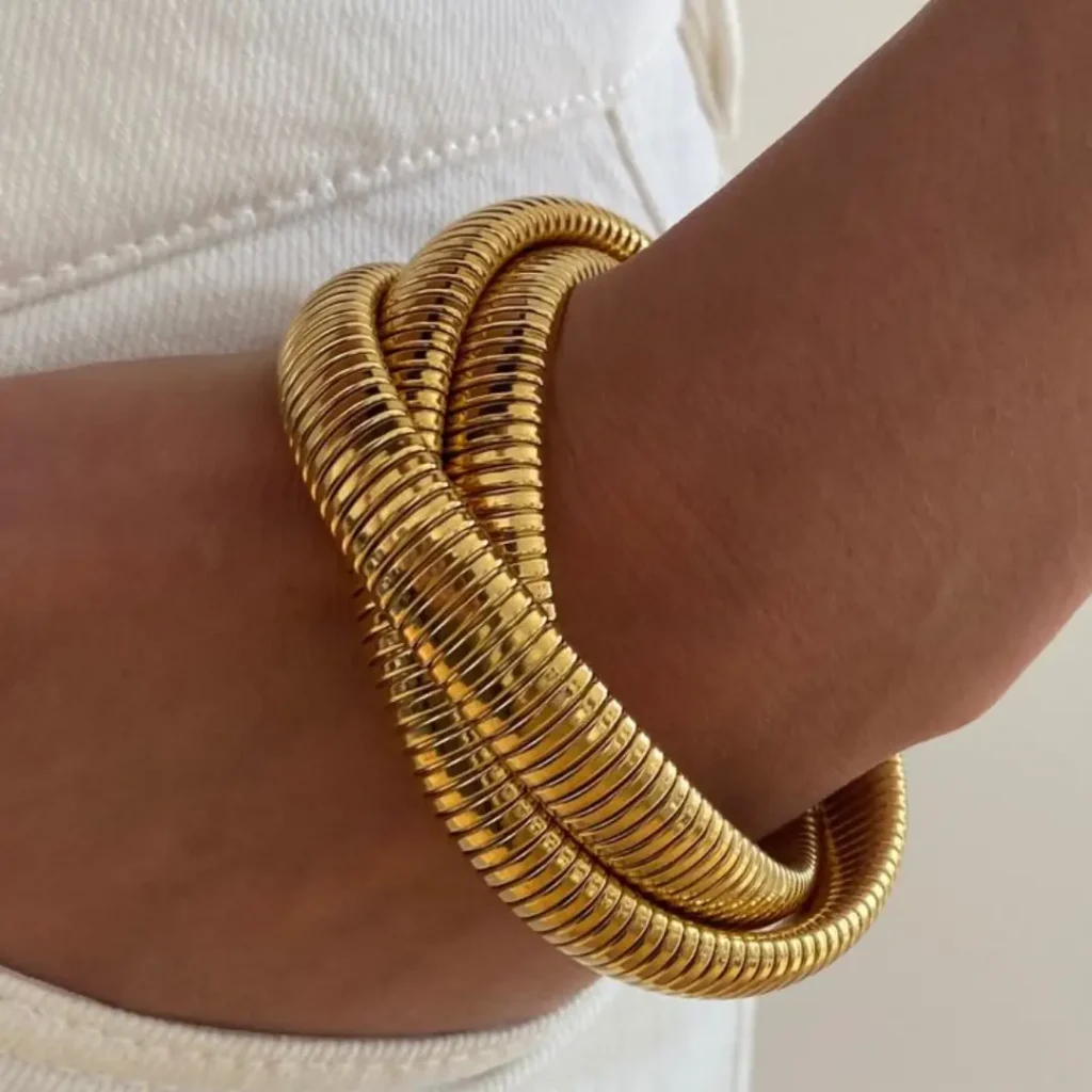 دستبند طلا دخترانه طرح کشی