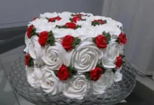 کیک با دیزاین گل رز